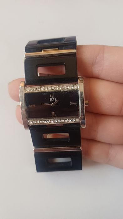 Relógio de mulher H&D