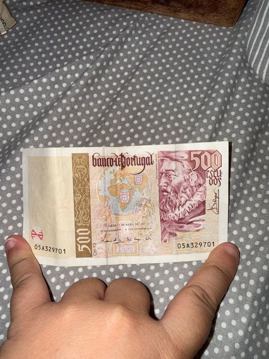 Lote de Notas Antigas Portuguesas em Escudos – Coleção