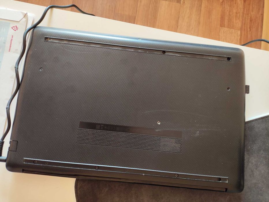 Ноутбук HP 15-db1097ur