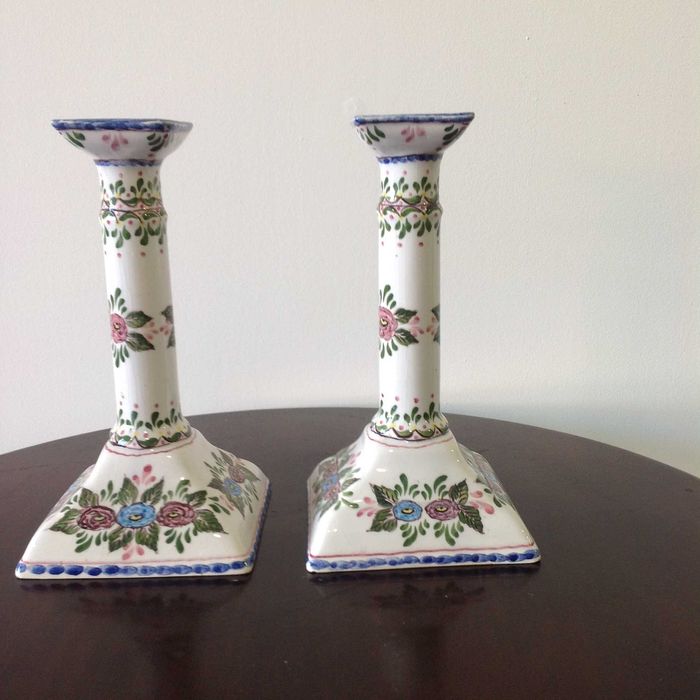 Par de castiçais de faiança Valadares