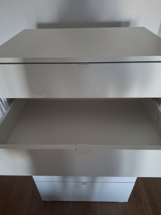 Cómoda ikea VIHALS