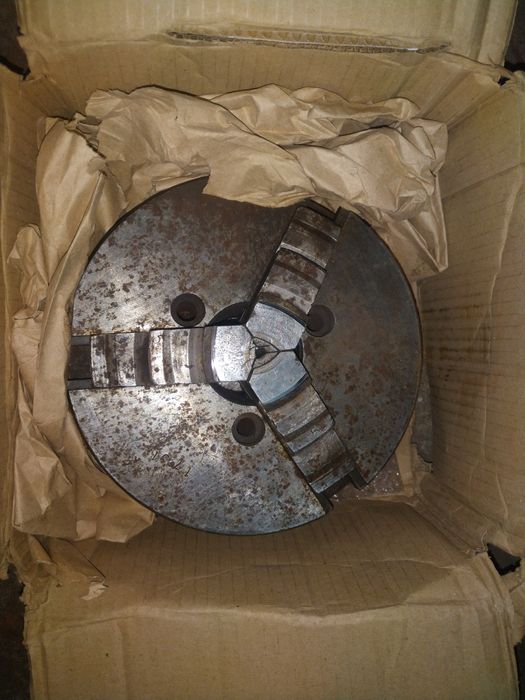 Продам патрон токарний на конус 6 ,200мм