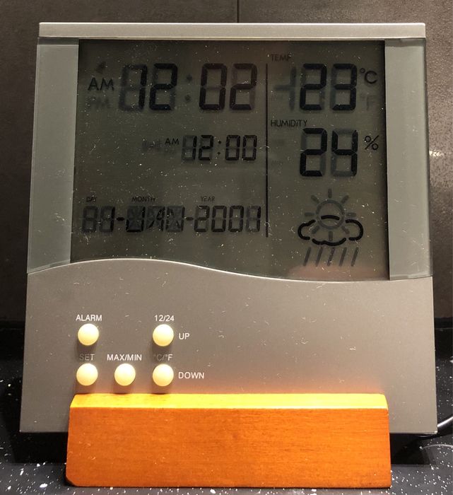 • Zegarek Budzik Stacja Pogody Pogodynka Termometr Pomiar Wilgotności