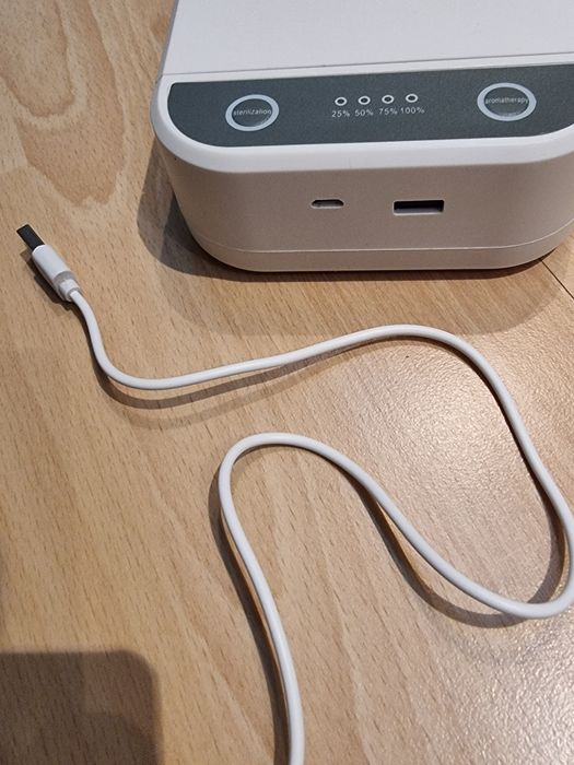 Sterylizator -UV z funkcją aromaterapi