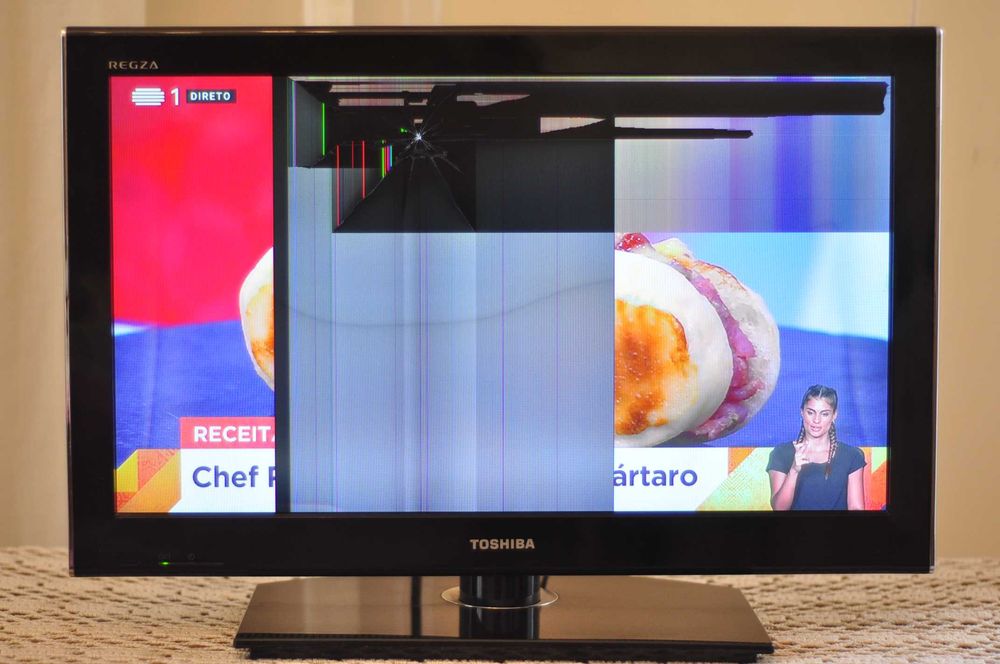 Televisão Toshiba 22SL738G para peças ou reparação