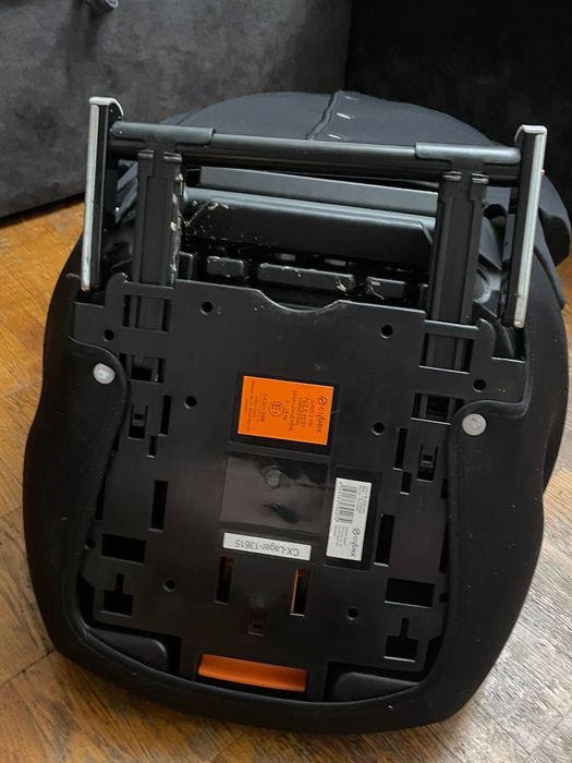 Автокрісло Cybex Juno 2-Fix