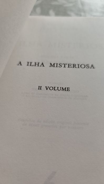 Livro antigo Júlio verne