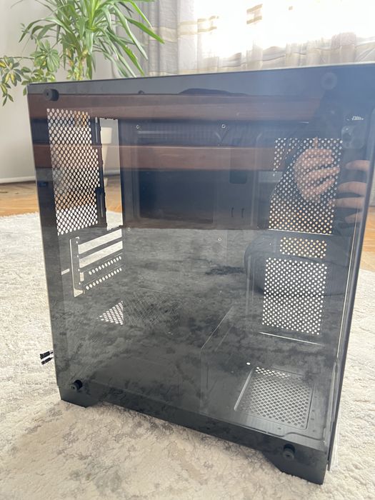 Корпус msi  формату micro atx