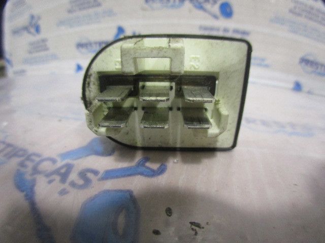 Botão / interruptor de luzes LAND ROVER Discovery II (L318)