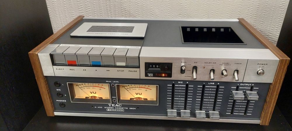 Продам кассетную деку teac a 450