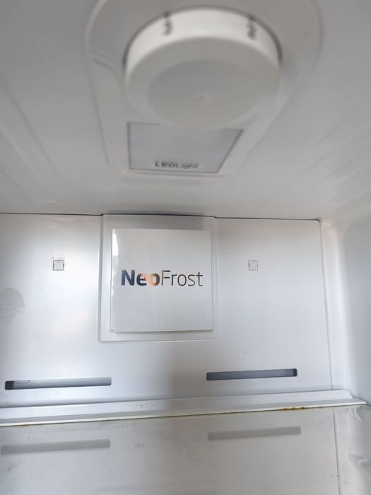 Продам холодильник BEKO K54305N