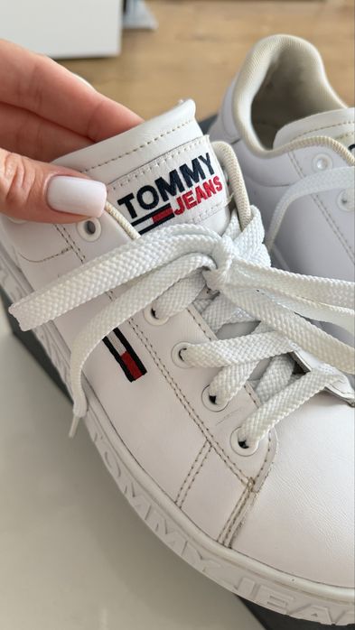 Кеди кросівки білі tommy jeans hilfiger 38