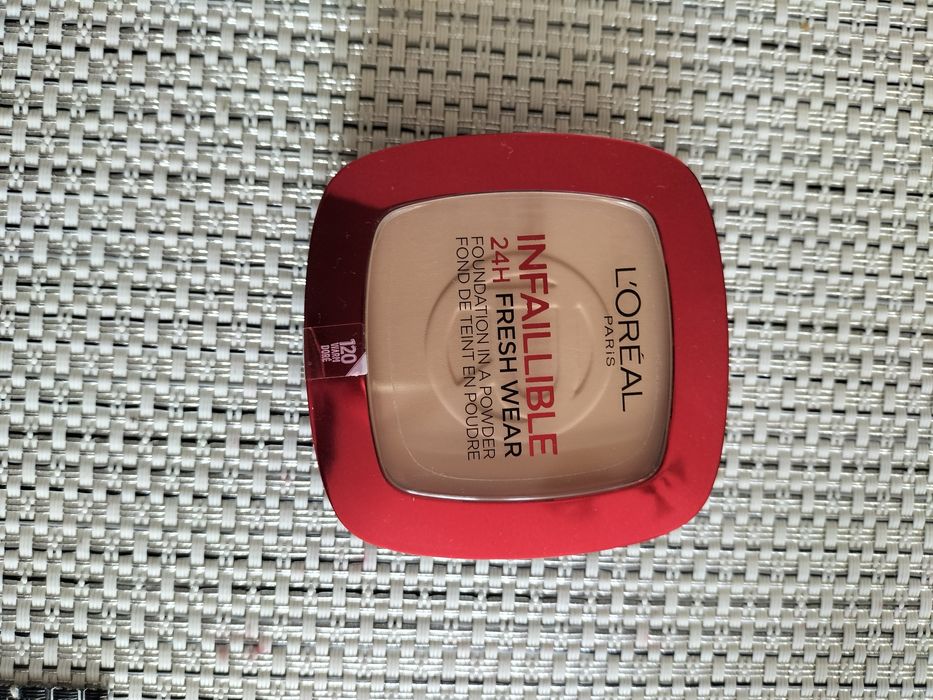 Nowy puder L'Oreal Infaillible 24h fresh wear 120