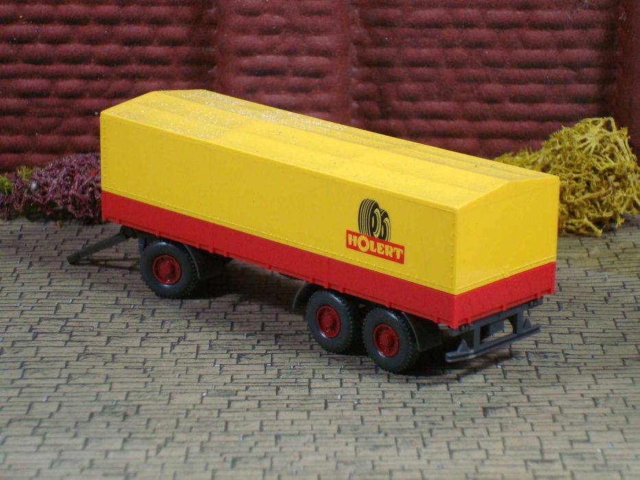 Wiking - Reboque Plataforma/Atrelado 3 Eixos com Cobertura / Usado