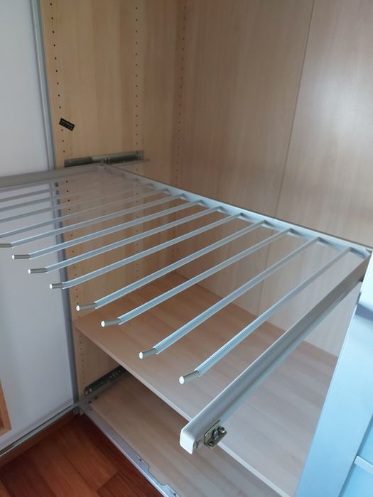 Cabide porta-calças e sapateira extraíveis IKEA Komplement 1,00mx0.58m
