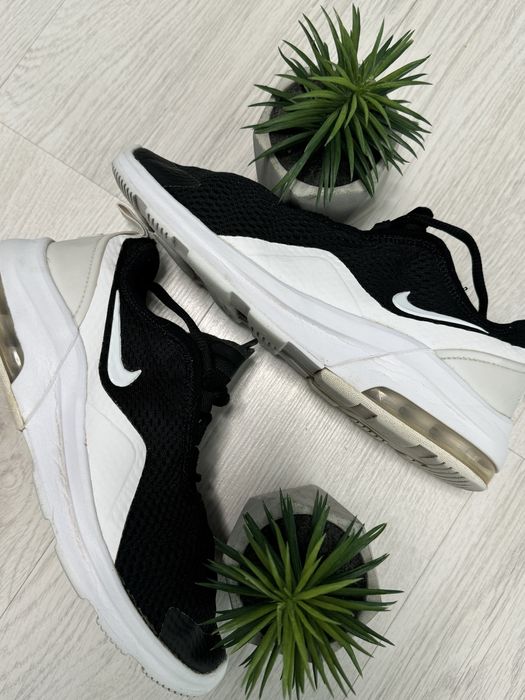 Кросівки nike air max motion 2