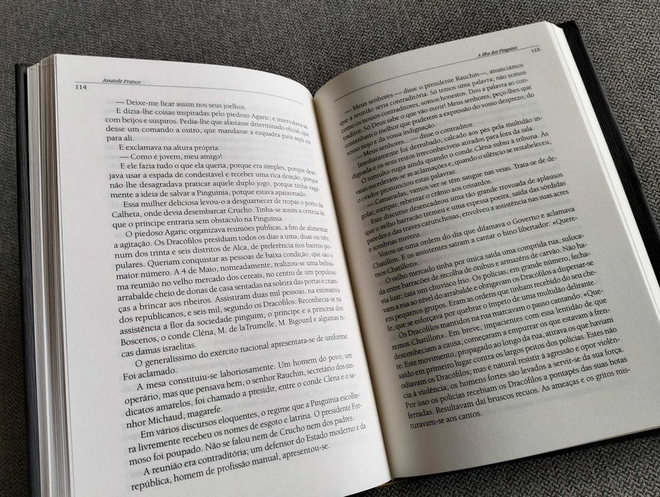 Livro "A ilha doa pinguins " de Anatole France