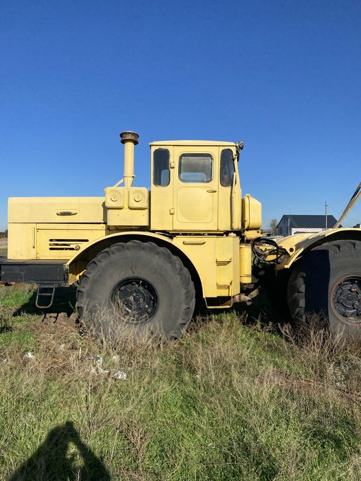 Кировець К-701 і Деметра