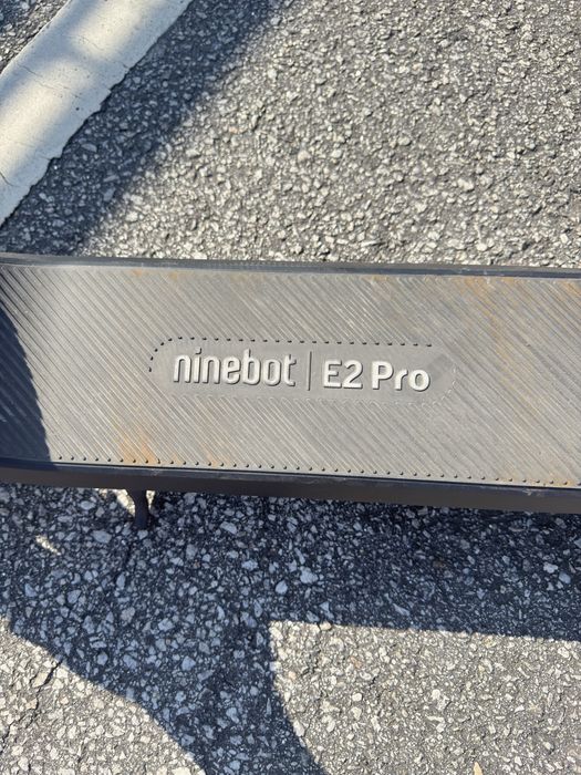scotter ninebot E2 pro