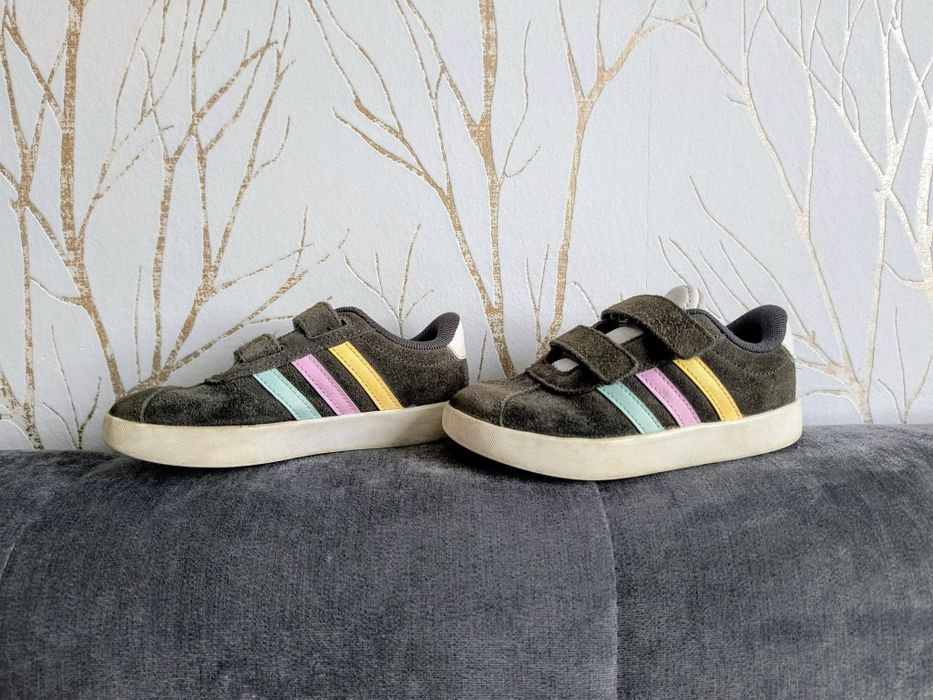 Dziewczęce adidaski ADIDAS, sneakersy, rozm. 27, stan BDB