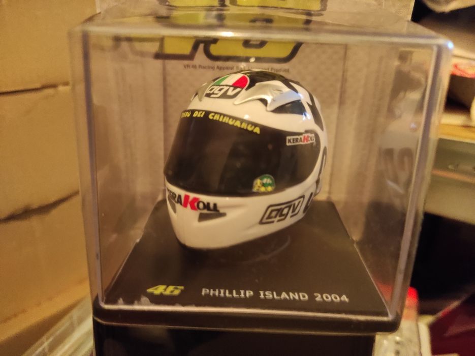 Capacetes escala 1:5 Valentino Rossi