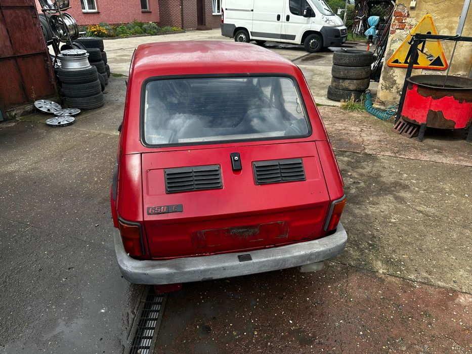 Fiat 126p w całości na części
