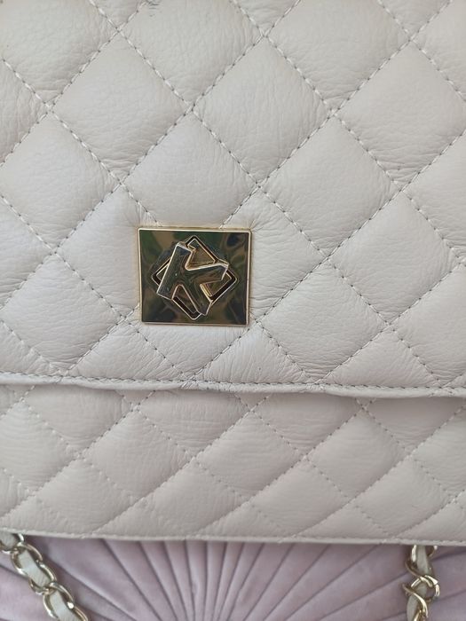 Piękna kremowa torebka Kazar