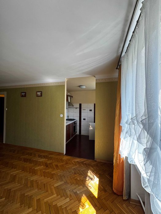 Przytulna Kawalerka 34 m² w centrum Radomia + parking - Widok 2
