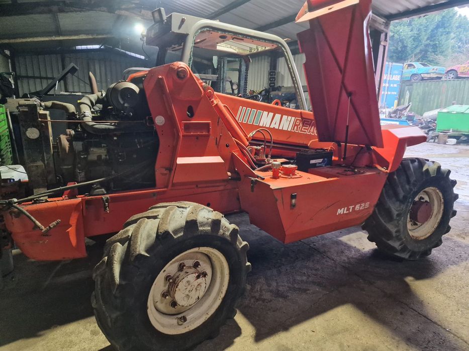 Навантажувач manitu погрузчик manitu