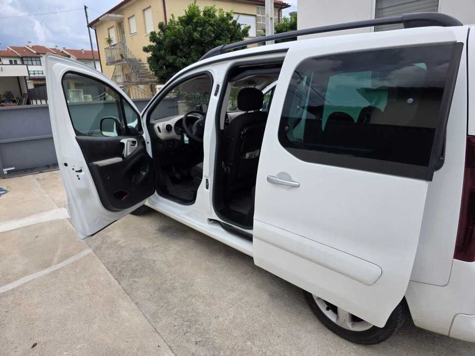 Vendo Peugeot Partner Tepee - Excellente estado — photo 3