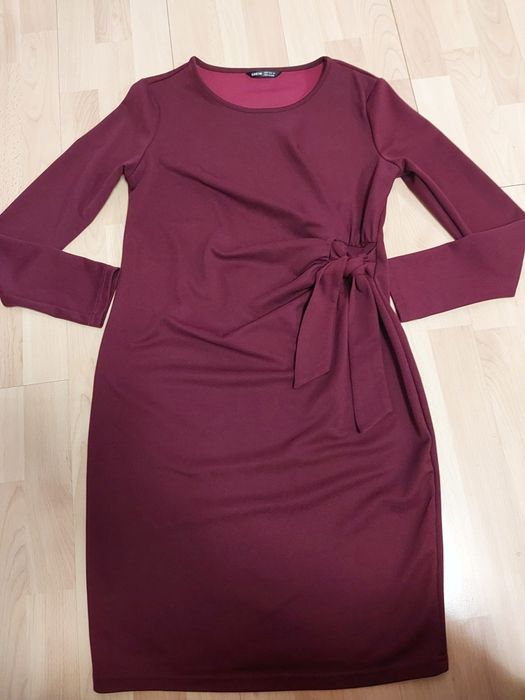 Piękna sukienka elegancka r 38 40 M L wyjsciowa bordo