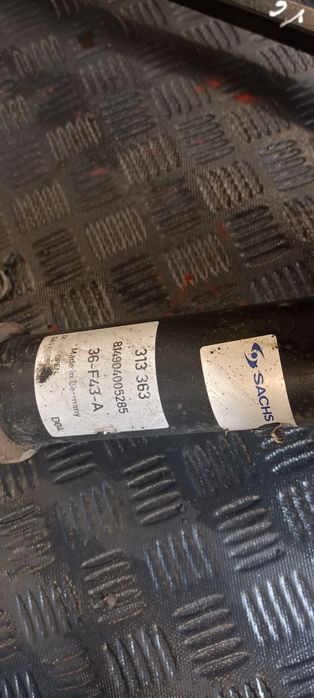 Macperson amortyzatory sprężyny Audi A5 8T, A4 B8