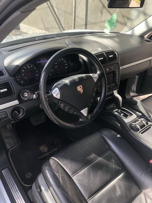 Продам Porsche Cayenne