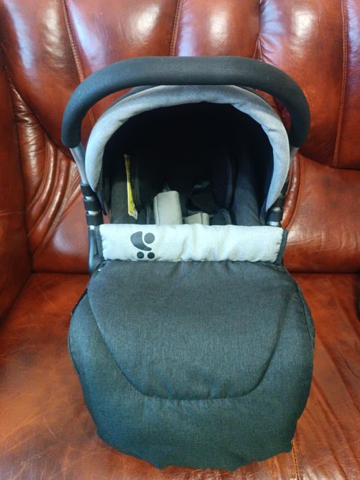 Дитяче крісло - переноска