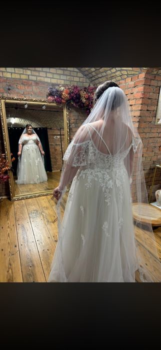 Suknia Ślubna Plus Size