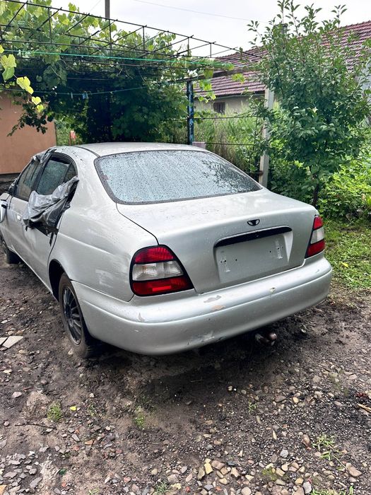 Daewoo Leganza 1998