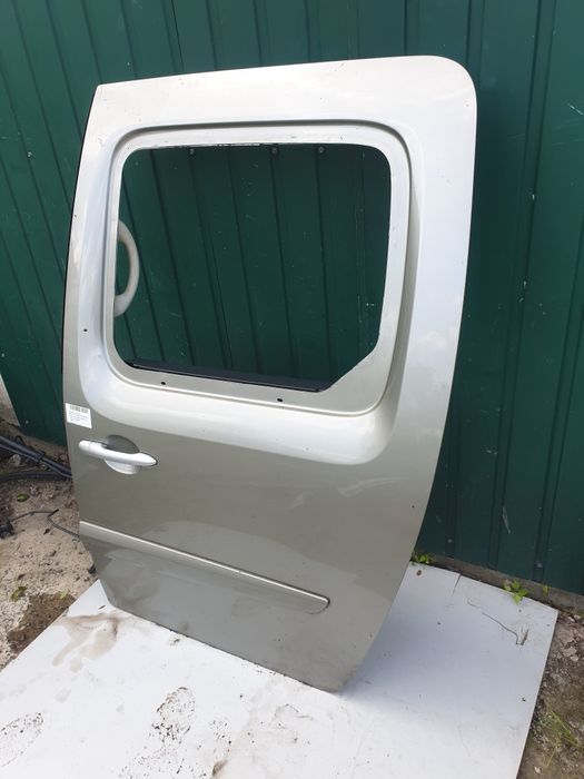 Дверка ліва задня Renault kangoo 2008 2019рік