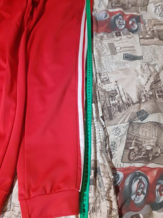 Продам женский спортивный костюм. Розмер S.