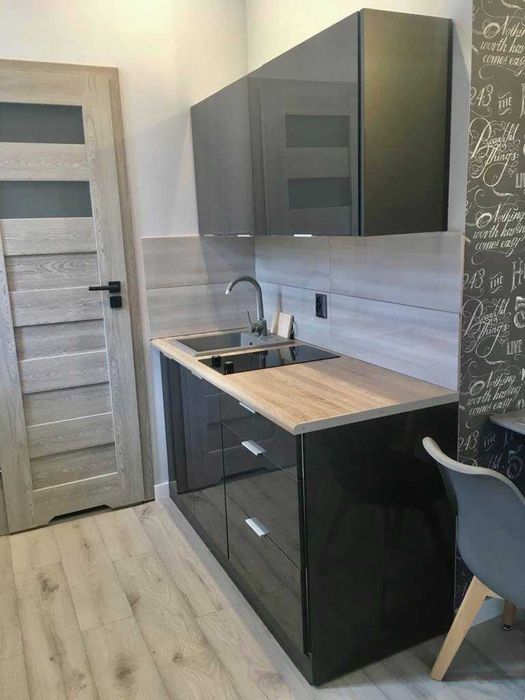 KAWALERKA 19m2 Katowice CENTRUM Dąbrowskiego