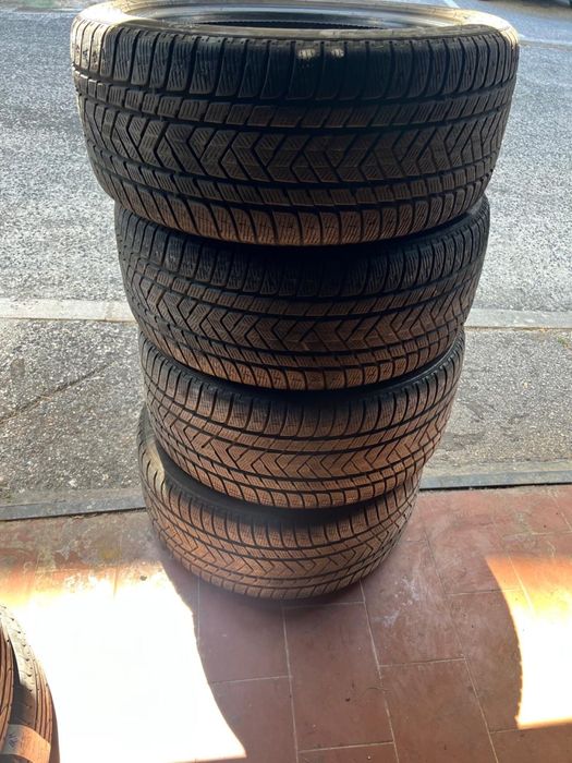 295/40/20 Pirelli Scorpion 4 pneus