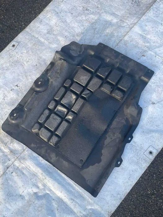 Захист днища центральний (захист АКПП) BMW X3 E83 51623403299