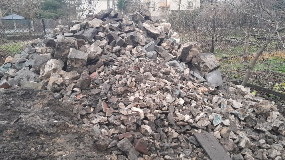 Oddam gruz za darmo z demontażu ogrodzenia