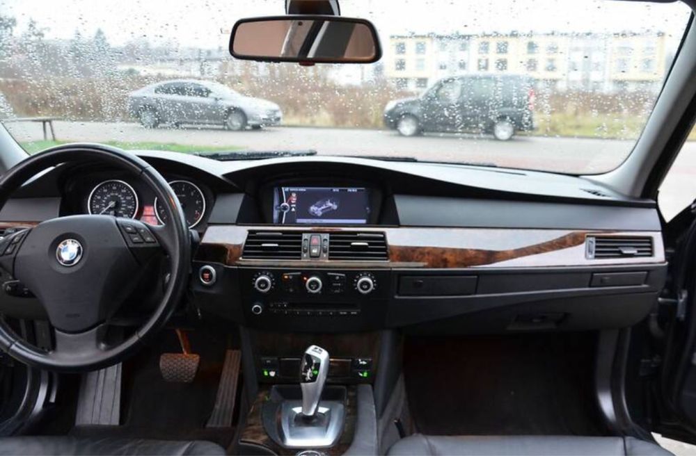 BMW 528i хорошее состояние