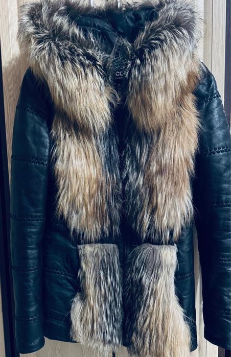 Куртка с  натуральным мехом