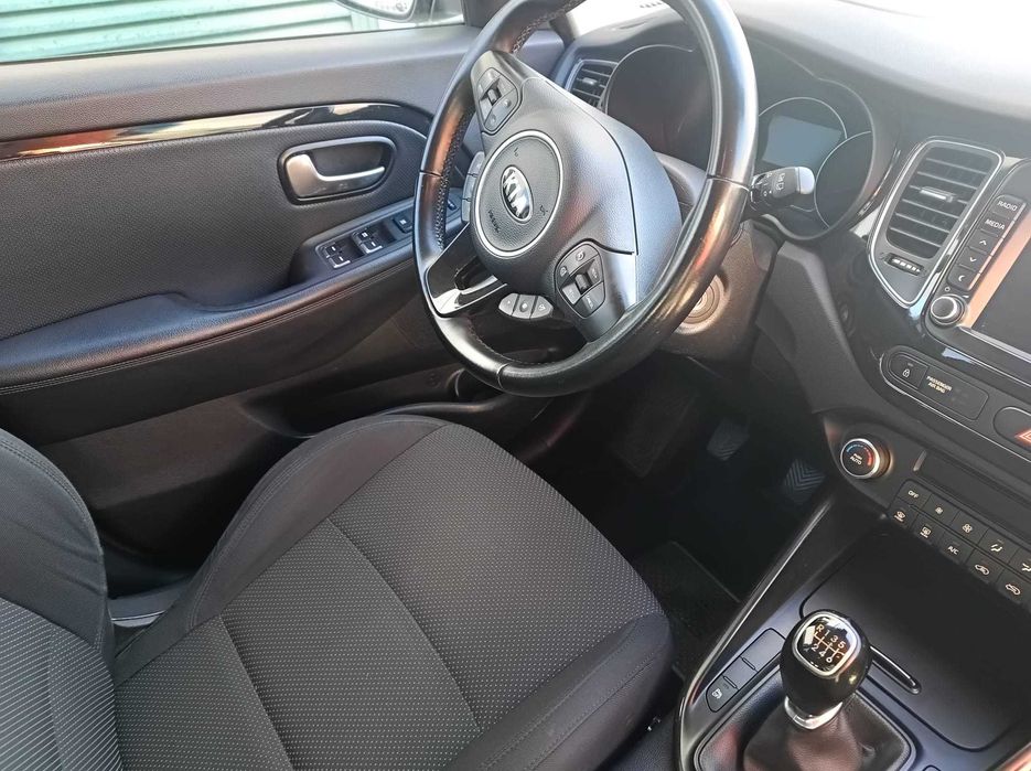 Kia Carens 1.7 CRDi TX