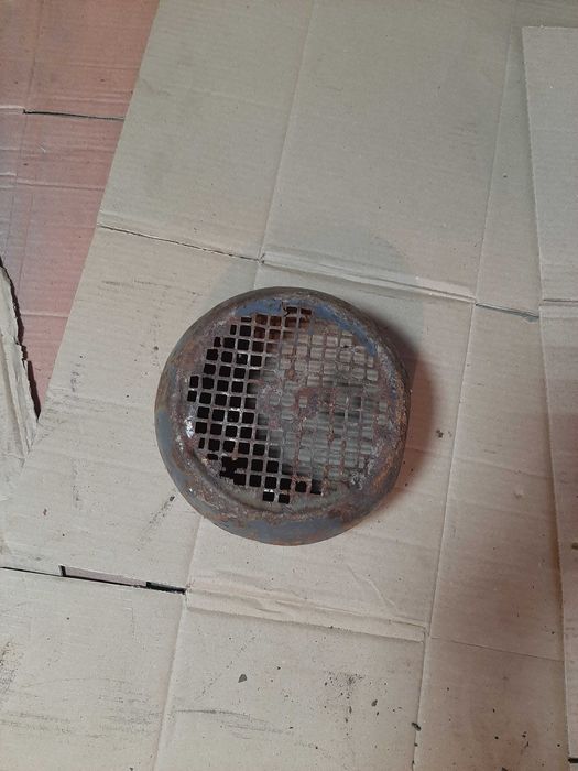 Кожух / крышка / фланец электродвигателя... смотрите...