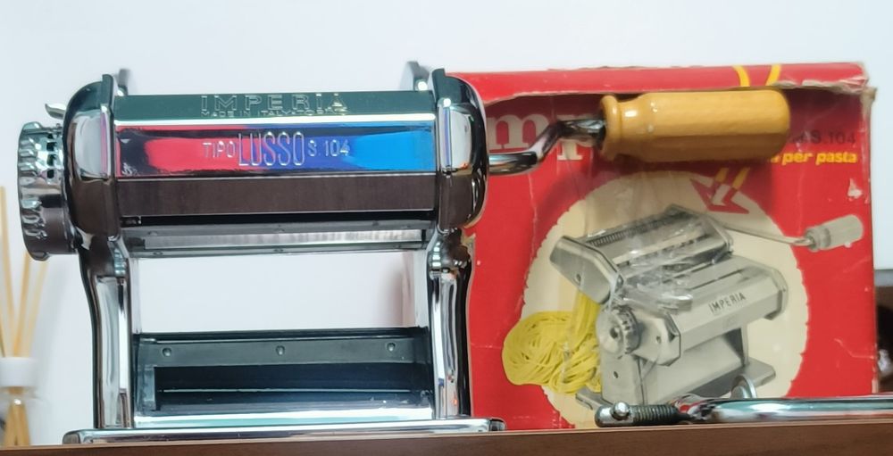 Локшинорізка тісторозкатка, ручна машинка для пасти і розкочування тіс