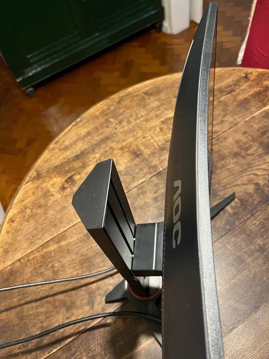 Monitor Curvo AOC 24 polegadas (60cms)
