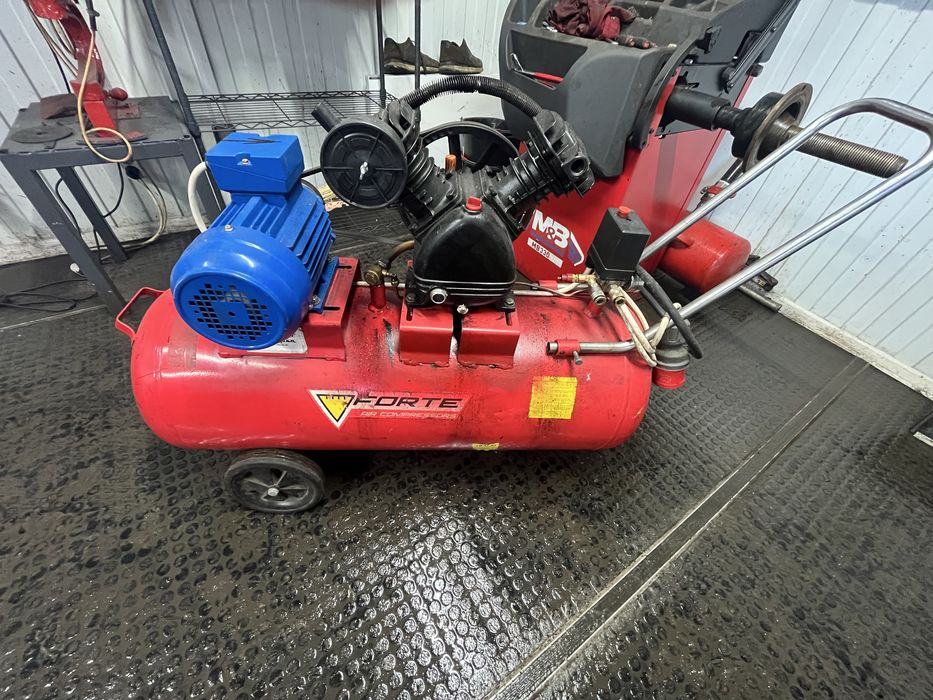 Компресор Forte 100 л 380в