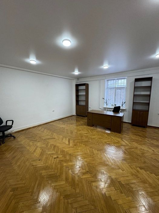 Оренда комерційного приміщення по вул. Чупринки